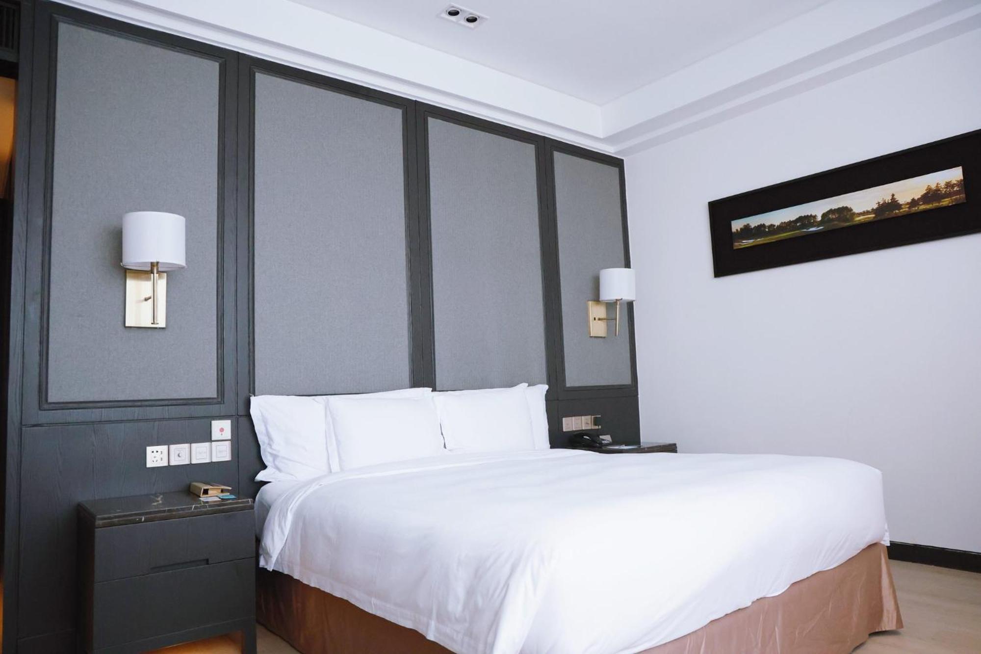 Crowne Plaza Shanghai Anting-Auto City - 15 Minutes Drive To F1 Jiading Exteriör bild
